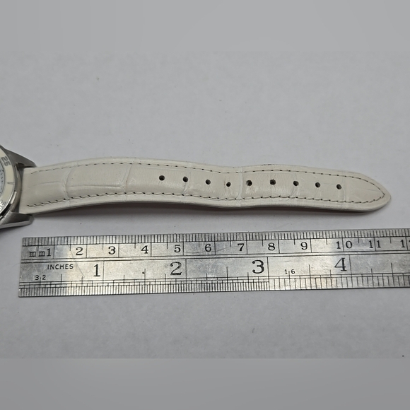 Womens Timex Premium Date Watch White Silver WR50M Rotating Bezel New Battery - Picture 7 of 12